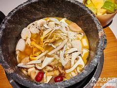 -芸山季·云南山珍菌火锅(南翔印象城MEGA店)
