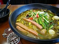 老坛酸菜米线-渝和喵叔米线(南坪万达店)