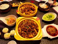 -多嘴超级肉蟹煲(吉林财富购物广场店)