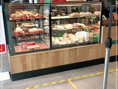 面包甜点陈列柜-星巴克臻选(莘庄仲盛店)
