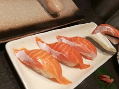 大满足三文鱼鱼腩寿司-元气寿司(东方宝泰店)