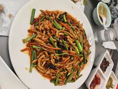 -鑫渔港海鲜本地菜·山海关浑锅(东戴河店)