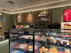 -星巴克臻选(上海中环广场2F店)