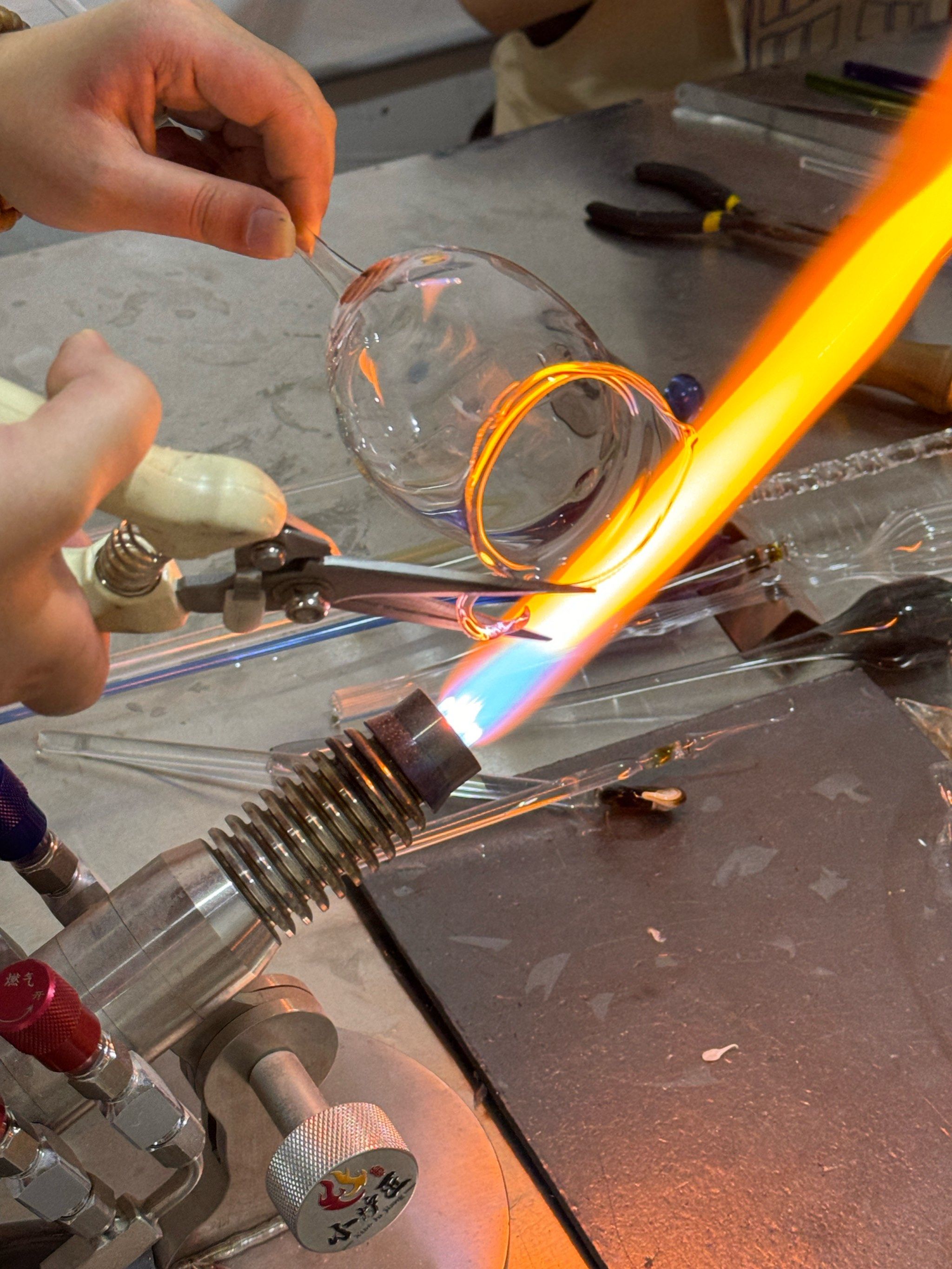 心心念念的烧玻璃,过程很有趣,老师也很耐