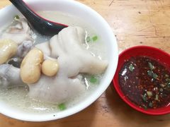 -雷祖芳老妈蹄花店