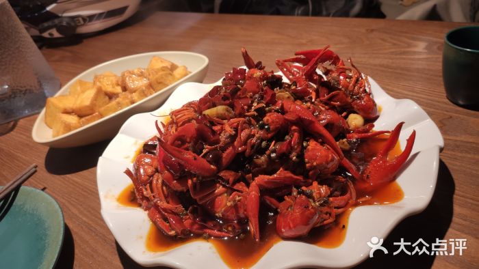 虾元素品质川菜麻辣小龙虾图片