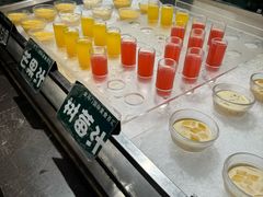 -金马门国际美食百汇(珞喻路店)