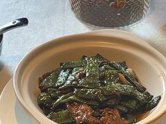 -八府香鸭·啫啫煲(华山路店)