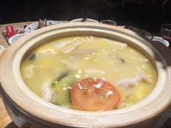 -兔行天下-鸿鹤鲜锅兔(中海国际店)