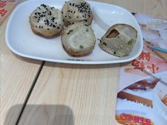 -小杨生煎(浦江欢乐颂店)