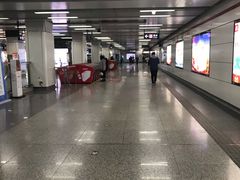 -闸弄口(地铁站)