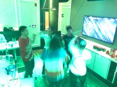 -欢乐酷量贩KTV(万达广场店)