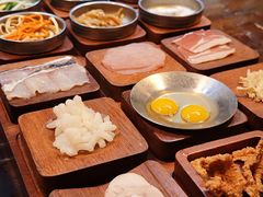 -银米·云南传统过桥米线(双廊黑金冠店)