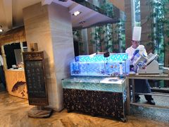 -松山湖凯悦酒店·Café自助餐厅·周末火舞秀表演