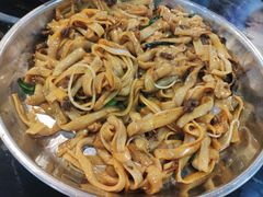 -牛一煲美食(江高店)