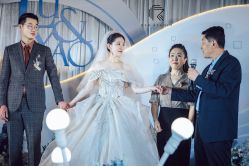 -拉瑞娜LaReine婚纱礼服高级定制