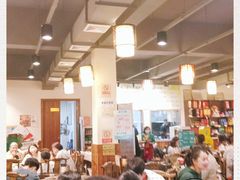 大堂-肖肖酸萝卜鱼火锅(总店)