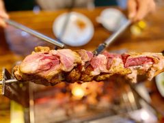 烤羊腿-柿子树炭烤羊腿(金台路店)