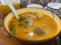 -老何家后安粉·糟粕醋海鲜火锅(三亚湾椰梦长廊店)