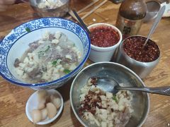 羊肉泡馍-刘信牛羊肉小炒泡馍(回民街店)