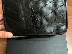 -圣罗兰SAINT LAURENT(佛罗伦萨小镇店)