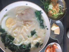-北京花见餐饮管理有限公司