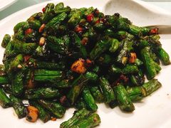 -八府香鸭·啫啫煲(华山路店)