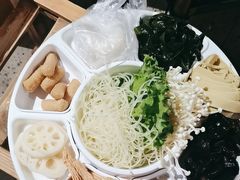 -鸡遇虾煲干锅火锅(小寨金莎店)