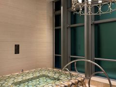 -珠海瑞吉酒店游泳池