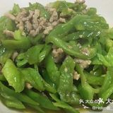 青椒肉丝是非常省力的，清爽鲜美