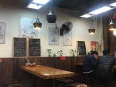 大堂-何太太馄饨面铺(大浒东苑店)