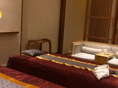 -爱乐国际温泉水疗会