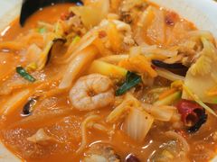 辣海鲜面-桃园中华料理炸酱面(燕儿岛路店)