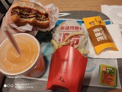 -麦当劳(湖滨路店)