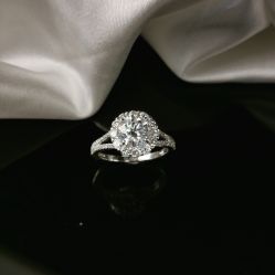 -威德钻石-克拉钻大本营(南京东路店)