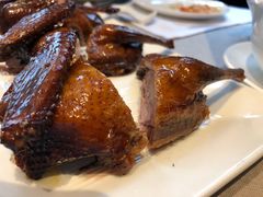 脆皮乳鸽-希尔顿酒店-豫园中餐厅