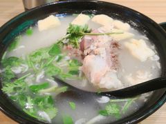 大骨头粉丝汤-小杨生煎(周浦万达店)