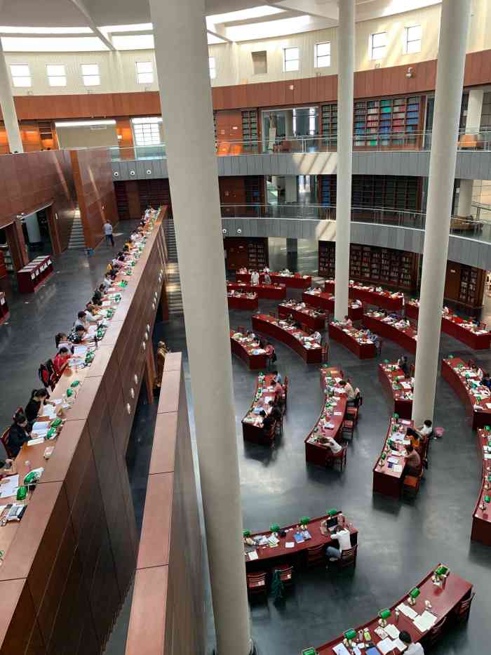 山西大学坞城校区图书馆