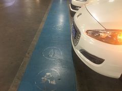-欧尚超市苏州店停车场(金鸡湖路店)