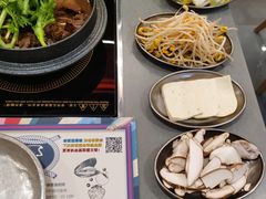 猪脚牛肋条煲-济扶岛韩国海鲜汤제부도 해물탕(望京店)