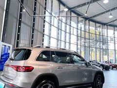 -宁波之星奔驰4S店(海曙店)