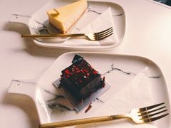 -UNI UNI(环亚凯瑟琳店)