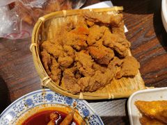 -爆炸头阿姨小四川正宗川味小吃(无任何分店)
