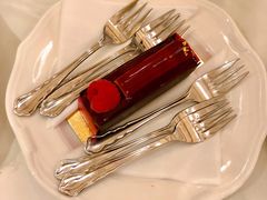 树莓蛋糕-中央咖啡馆