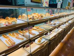 面包甜点陈列柜-新侨三宝乐面包店(崇文门店)