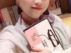 -新华文创·光的空间