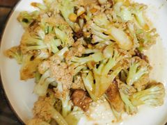 -东来菜馆•手抓海鲜家常菜•海鲜锅贴(鸽子窝店)