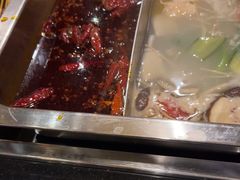 -百年川椒重庆老火锅(光谷店)
