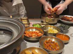 -草家酱蟹炭火烤肉店(珲春南路一店)