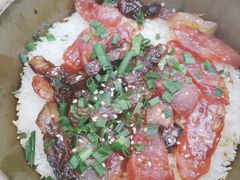 原件腊肉腊肠煲仔饭-红星光发煲仔饭(文海店)